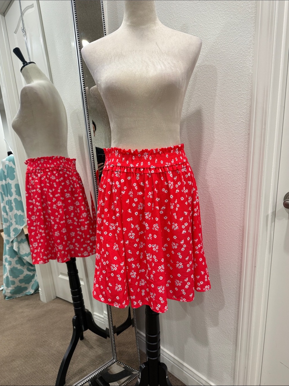 French Connection Red Floral Elastic-Waist Skirt NWT